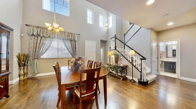 9573 Spring River Way, Elk Grove, CA 95624