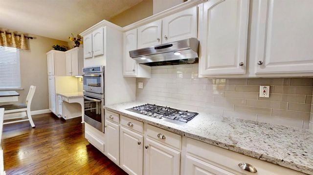 9573 Spring River Way, Elk Grove, CA 95624