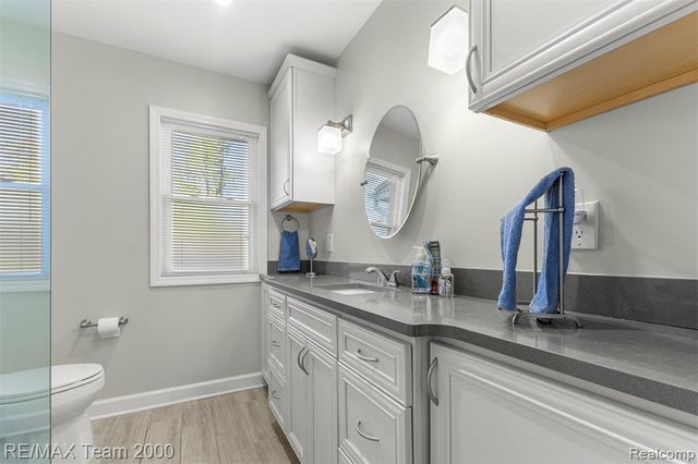 21675 Outer Drive, Dearborn, MI 48124