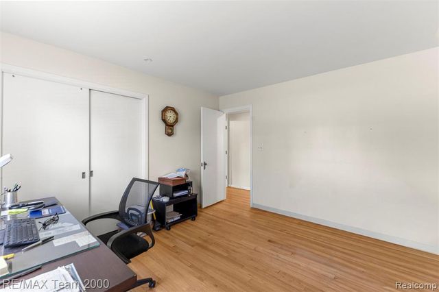 21675 Outer Drive, Dearborn, MI 48124