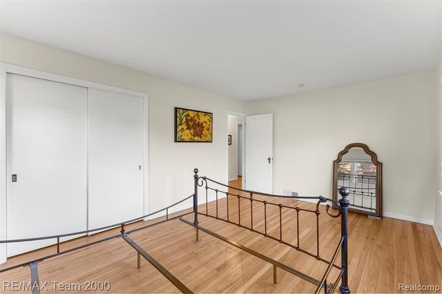 21675 Outer Drive, Dearborn, MI 48124
