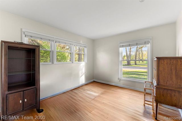 21675 Outer Drive, Dearborn, MI 48124