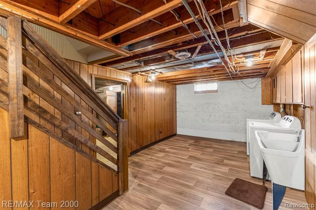 21675 Outer Drive, Dearborn, MI 48124