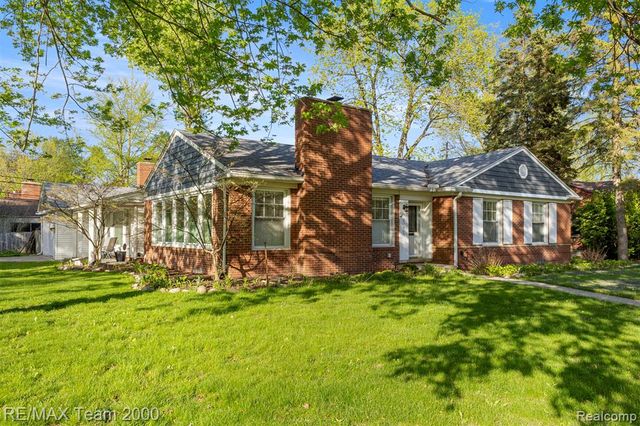 21675 Outer Drive, Dearborn, MI 48124