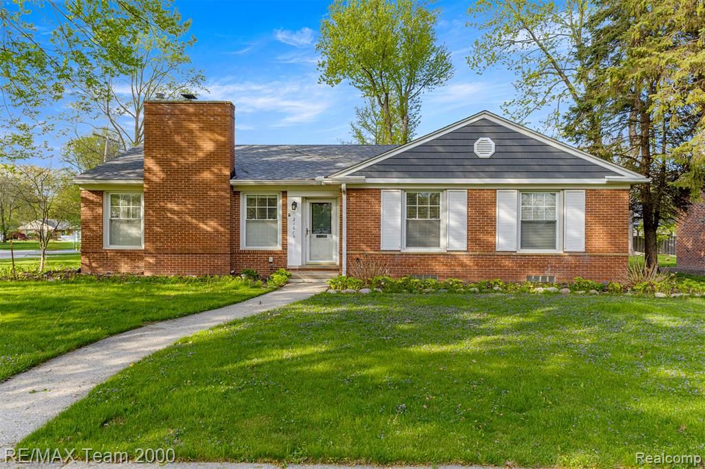 21675 Outer Drive, Dearborn, MI 48124