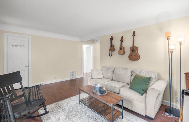 3029 Idaho Avenue S, Saint Louis Park, MN 55426