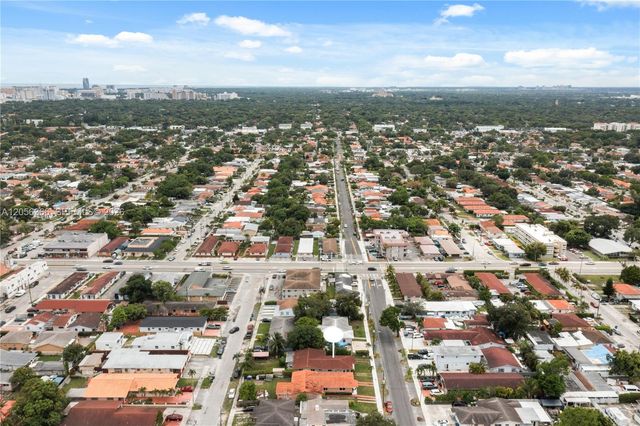 35 NW 49th Avenue Rear Unit, Miami, FL 33126