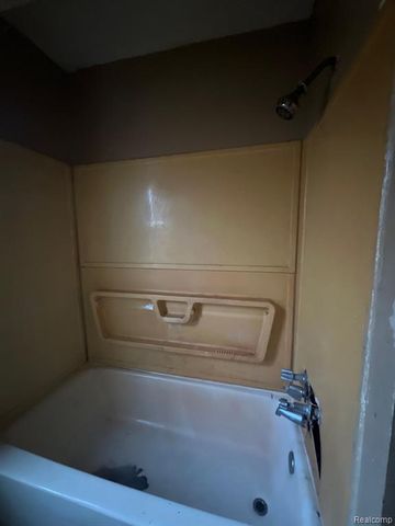 20041 Marx Street, Detroit, MI 48203