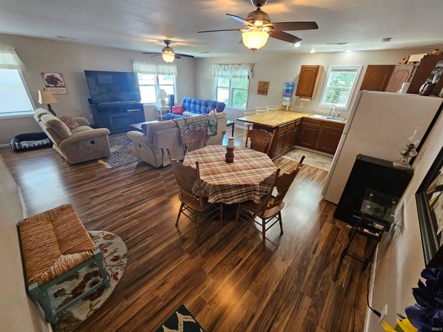 11235 N Lower Lake Shore Drive, Monticello, IN 47960
