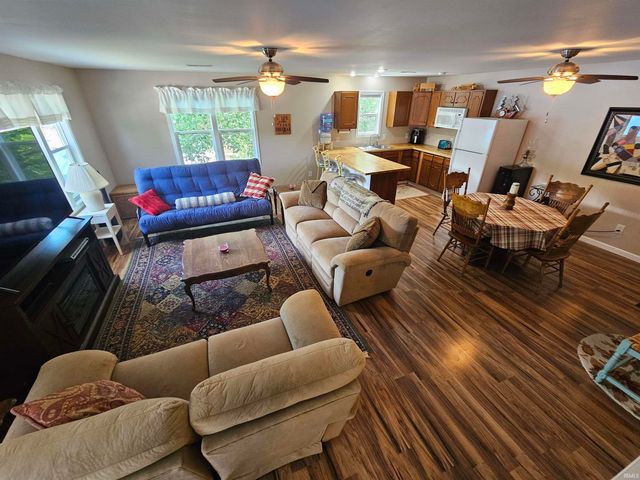 11235 N Lower Lake Shore Drive, Monticello, IN 47960