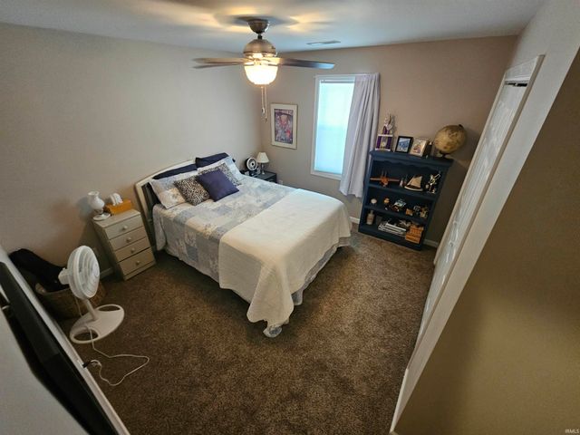 11235 N Lower Lake Shore Drive, Monticello, IN 47960