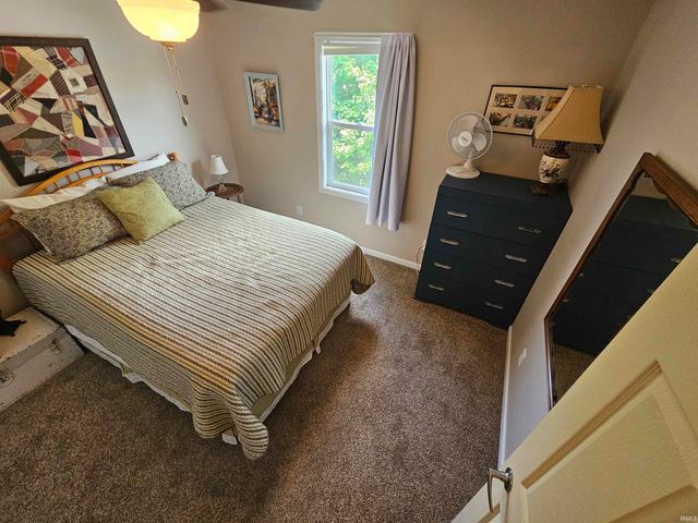 11235 N Lower Lake Shore Drive, Monticello, IN 47960