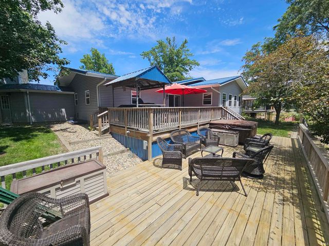 11235 N Lower Lake Shore Drive, Monticello, IN 47960