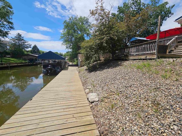 11235 N Lower Lake Shore Drive, Monticello, IN 47960