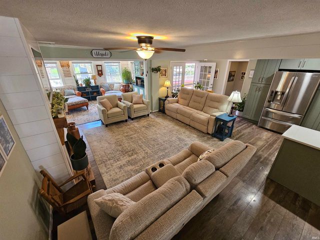 11235 N Lower Lake Shore Drive, Monticello, IN 47960