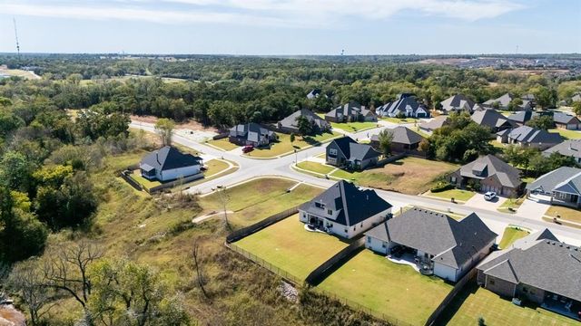 2408 Rumble Lane, Edmond, OK 73034