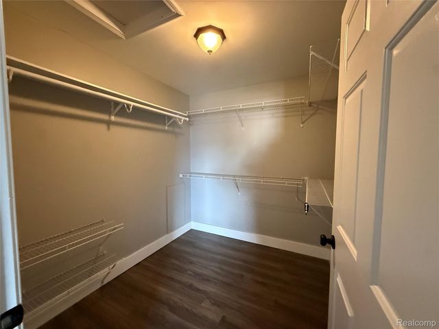 5609 Acorn Lane, Sterling Heights, MI 48314