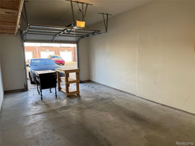 5609 Acorn Lane, Sterling Heights, MI 48314