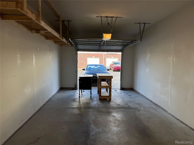 5609 Acorn Lane, Sterling Heights, MI 48314