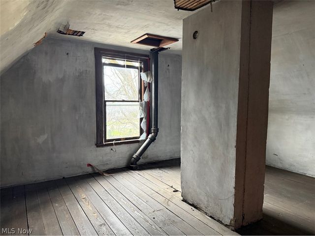 1623 Elsinore Avenue, East Cleveland, OH 44112