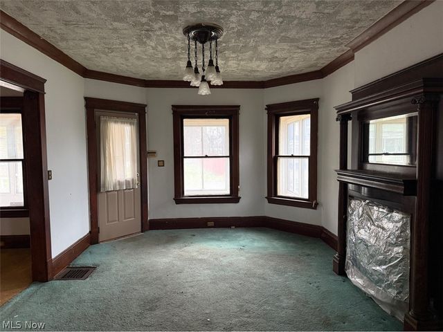 1623 Elsinore Avenue, East Cleveland, OH 44112