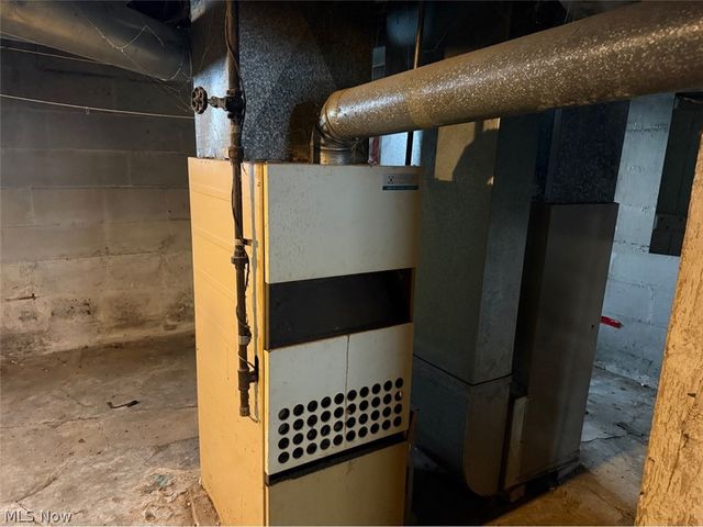 1623 Elsinore Avenue, East Cleveland, OH 44112