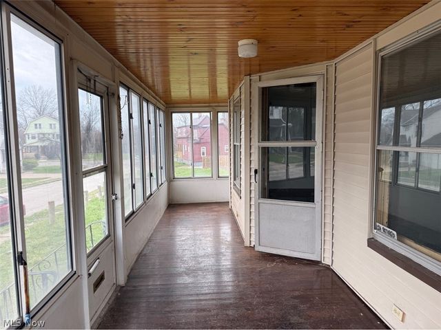 1623 Elsinore Avenue, East Cleveland, OH 44112