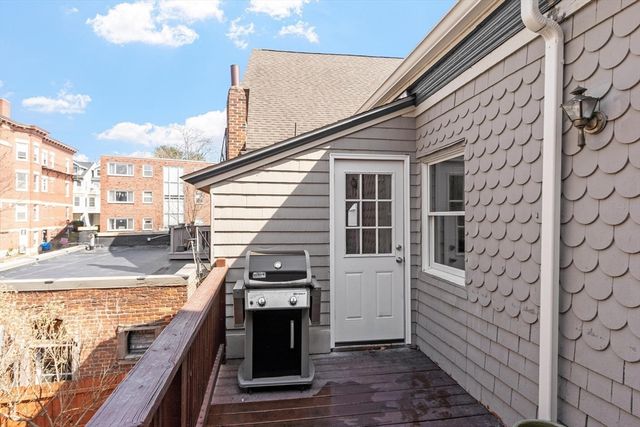 9-11 Pond St 2, Boston, MA 02130