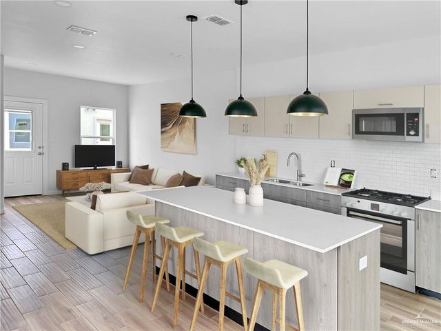 4800 Tyler Avenue 3, Mcallen, TX 78503