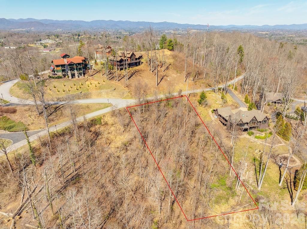 61 Ben Lippen School Road, Asheville, NC 28806