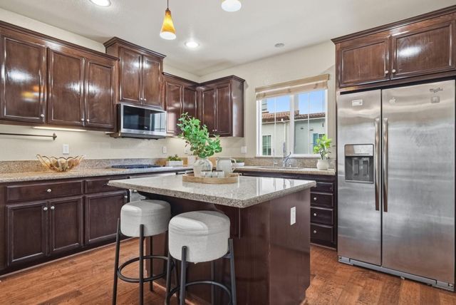 1745 Hillebrant Place, Santa Clara, CA 95050