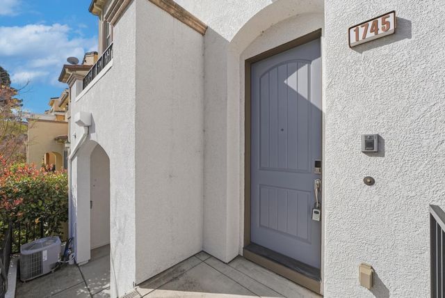 1745 Hillebrant Place, Santa Clara, CA 95050