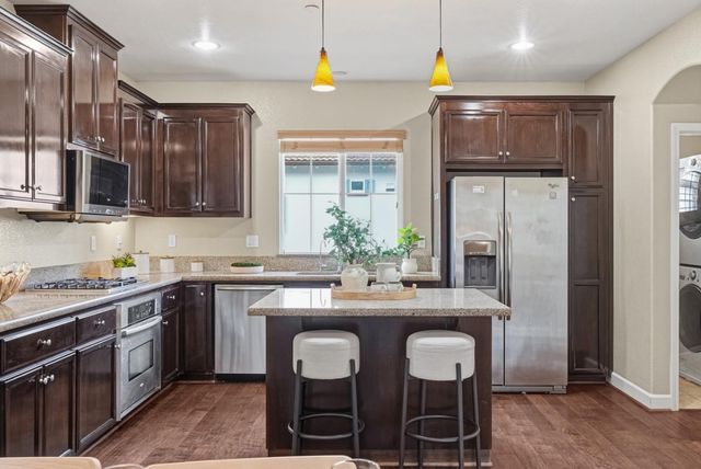 1745 Hillebrant Place, Santa Clara, CA 95050