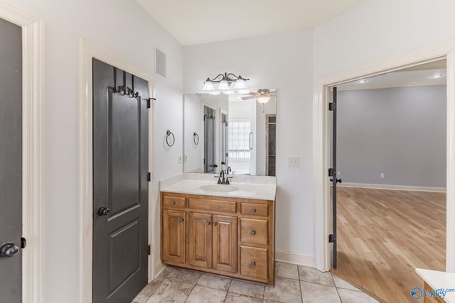 224 Twin Lakes Drive, New Market, AL 35761