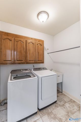 224 Twin Lakes Drive, New Market, AL 35761