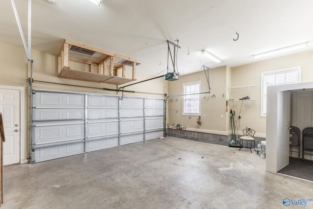 224 Twin Lakes Drive, New Market, AL 35761