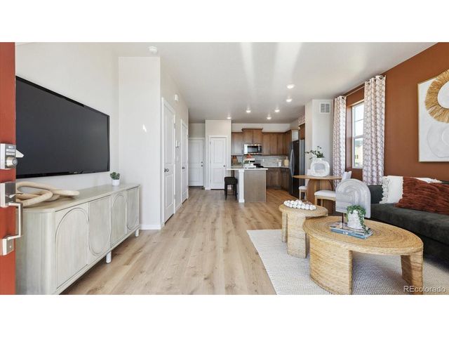 22494 E 6th Pl, Aurora, CO 80018