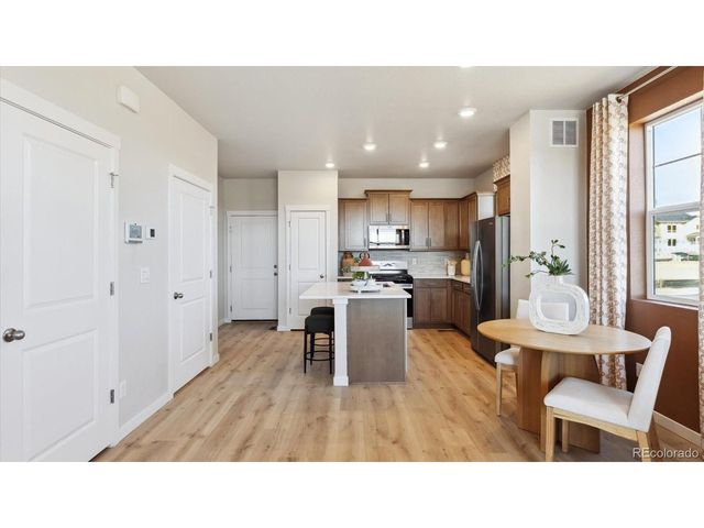 22494 E 6th Pl, Aurora, CO 80018