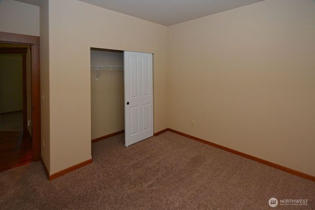 10123 88th Court SW, Lakewood, WA 98498