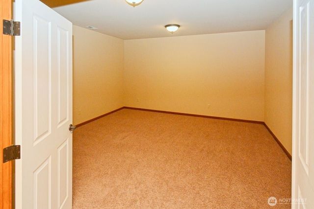 10123 88th Court SW, Lakewood, WA 98498