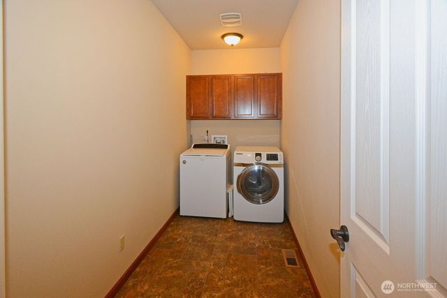10123 88th Court SW, Lakewood, WA 98498
