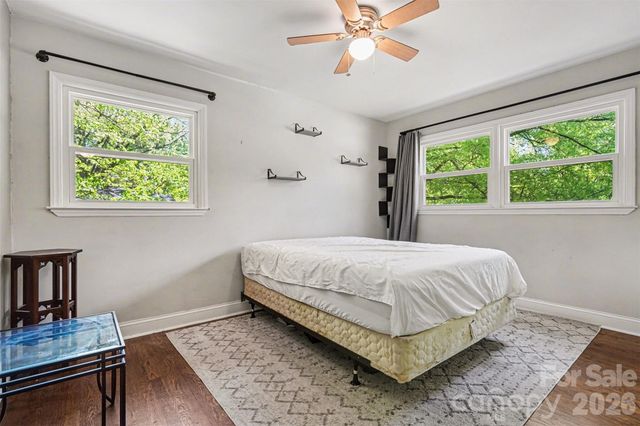 912 Bannister Place, Charlotte, NC 28213