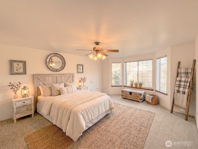 112 Eagle Glen Court, Eatonville, WA 98328