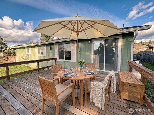 112 Eagle Glen Court, Eatonville, WA 98328