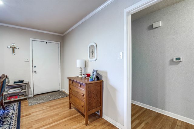 3928 Menzer Road, Fort Worth, TX 76103