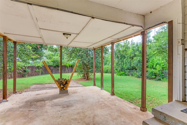 3928 Menzer Road, Fort Worth, TX 76103