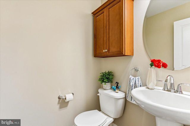 6411 MONTGOMERY RD, Elkridge, MD 21075