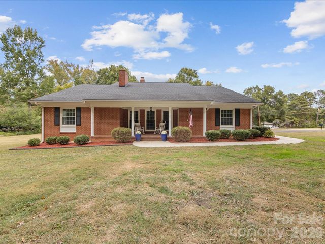 100 Forest Hills Drive, Monroe, NC 28112