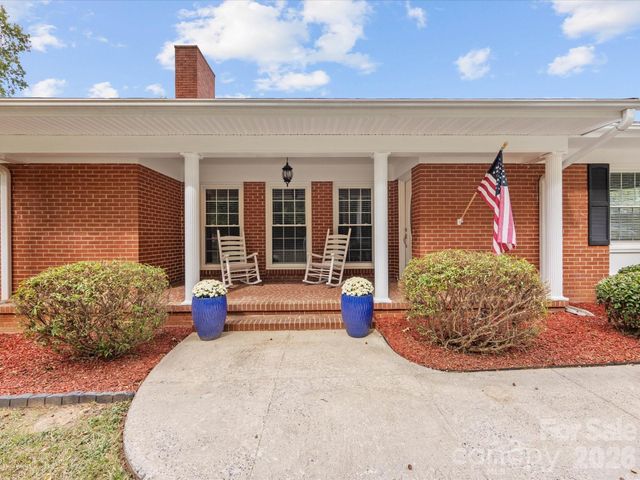 100 Forest Hills Drive, Monroe, NC 28112