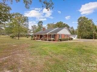 100 Forest Hills Drive, Monroe, NC 28112